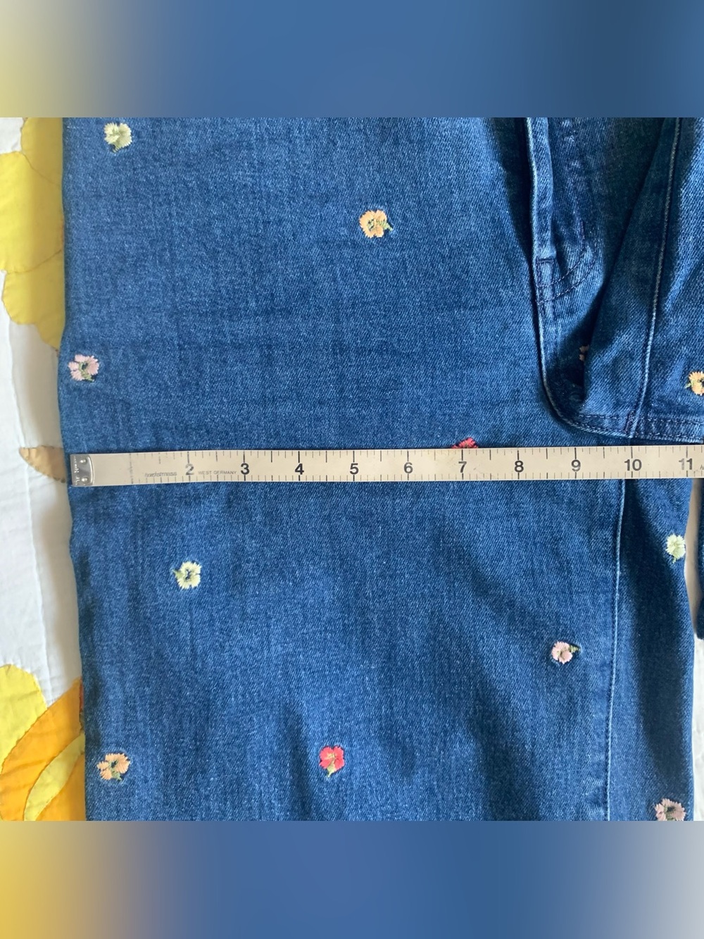 Madewell Wide-Leg Crop Jeans: Confetti Floral Embroidered Edition - Picture 9 of 16
